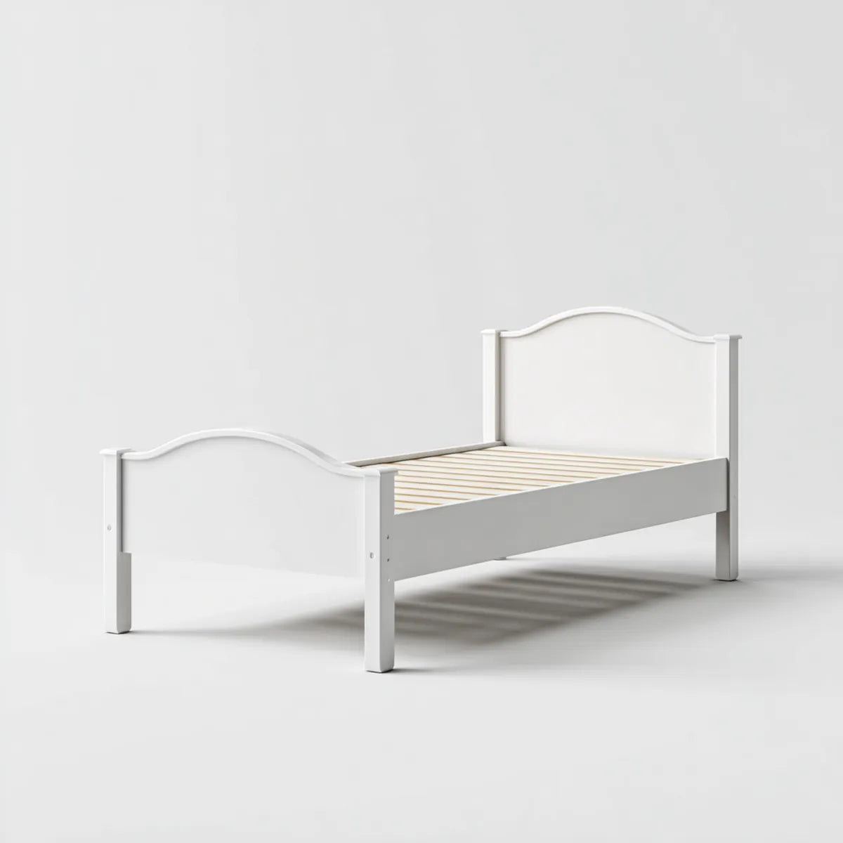 Letto singolo bianco 90 x 200 cm in legno massello di pino con rete a doghe e testiera sagomata